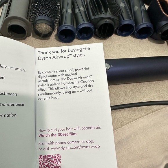 Dyson Hair Airwrap Styler Kit in Navy and Copper - Picture 9 of 9
